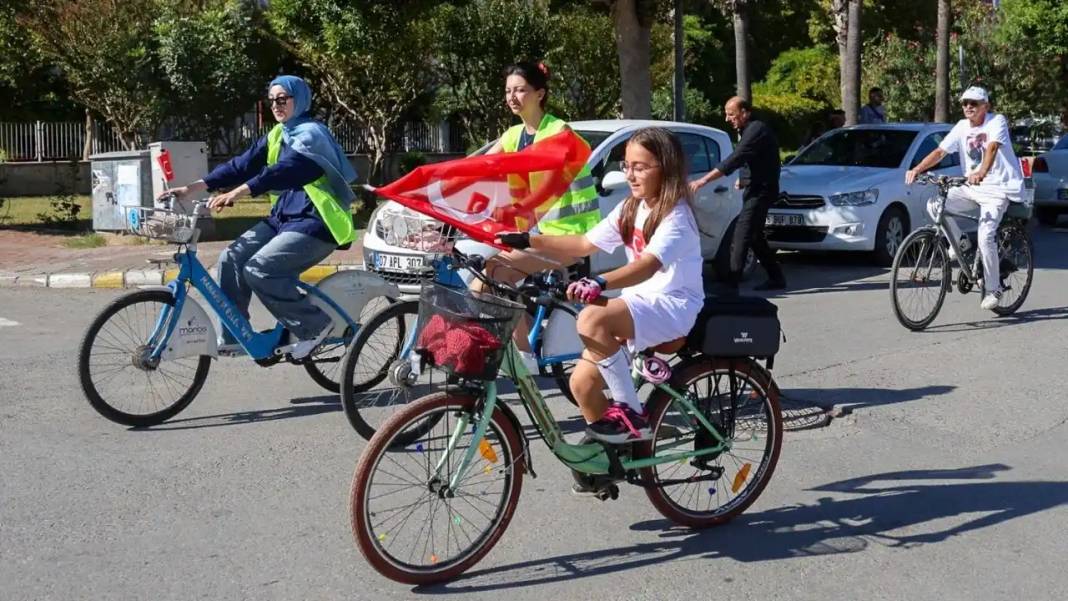 Manavgat’ta Cumhuriyet Bayramı’na Renkli Başlangıç 6